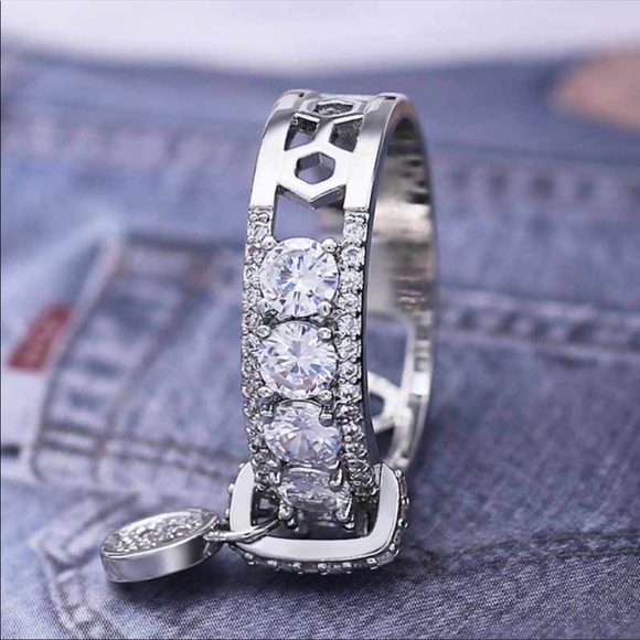 New 925 Silver Diamond Drop Ring - Picture 5 of 6